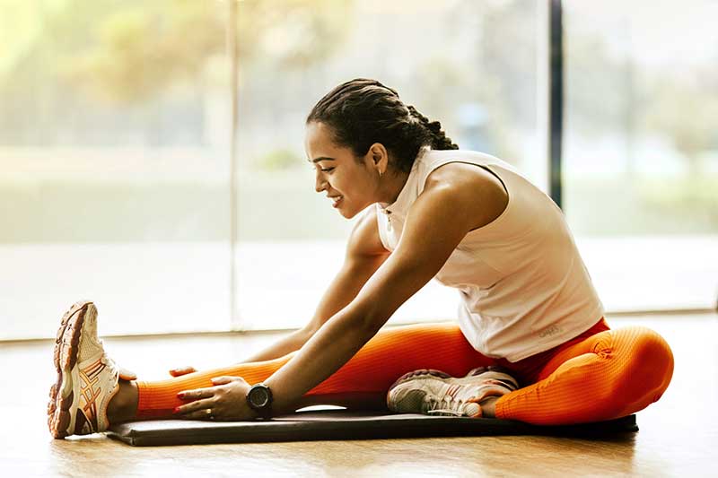 runner stretching